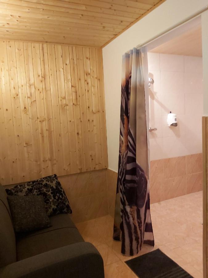 Relax-Apartment Mit Sauna Klagenfurt am Woerthersee Kültér fotó